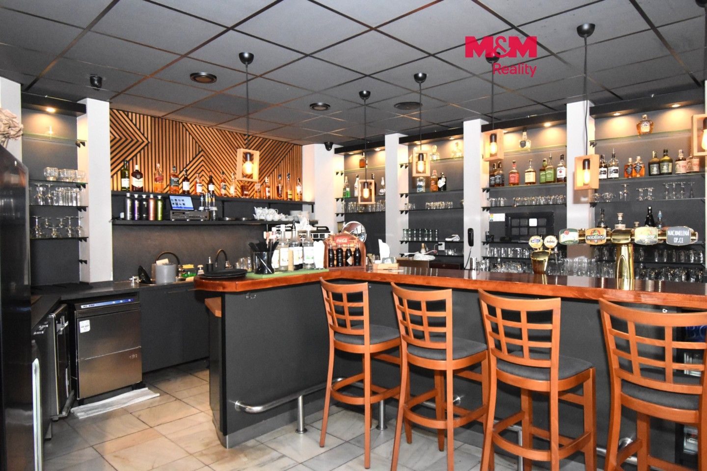Restaurace, 28. října, Ostrava, 250 m² - 1