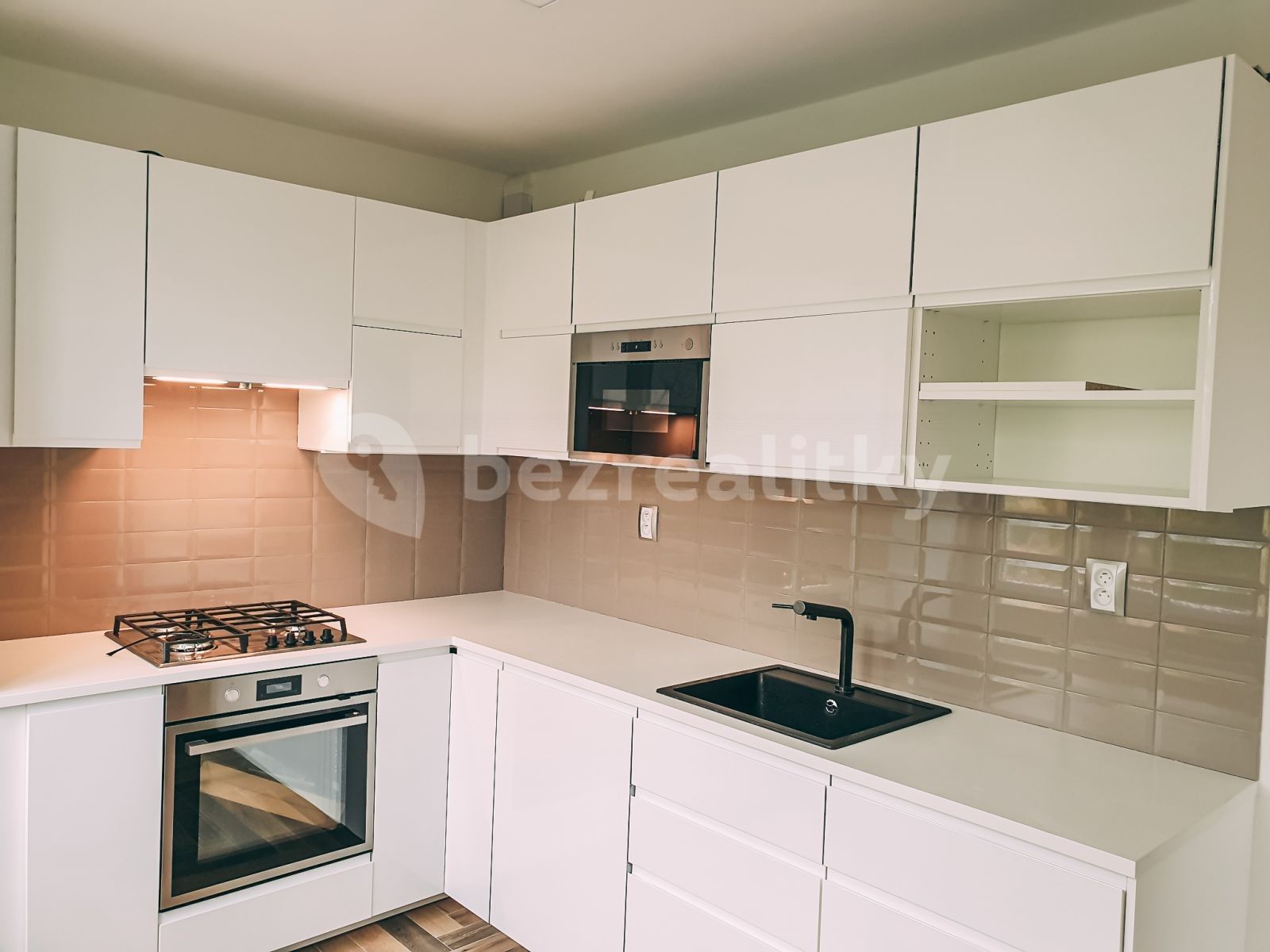 2+1, Východní, Karlovy Vary - Drahovice, Karlovarský kraj, 61 m² - 1