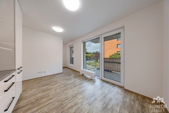 Pronájem byt - Otrokovice, 765 02