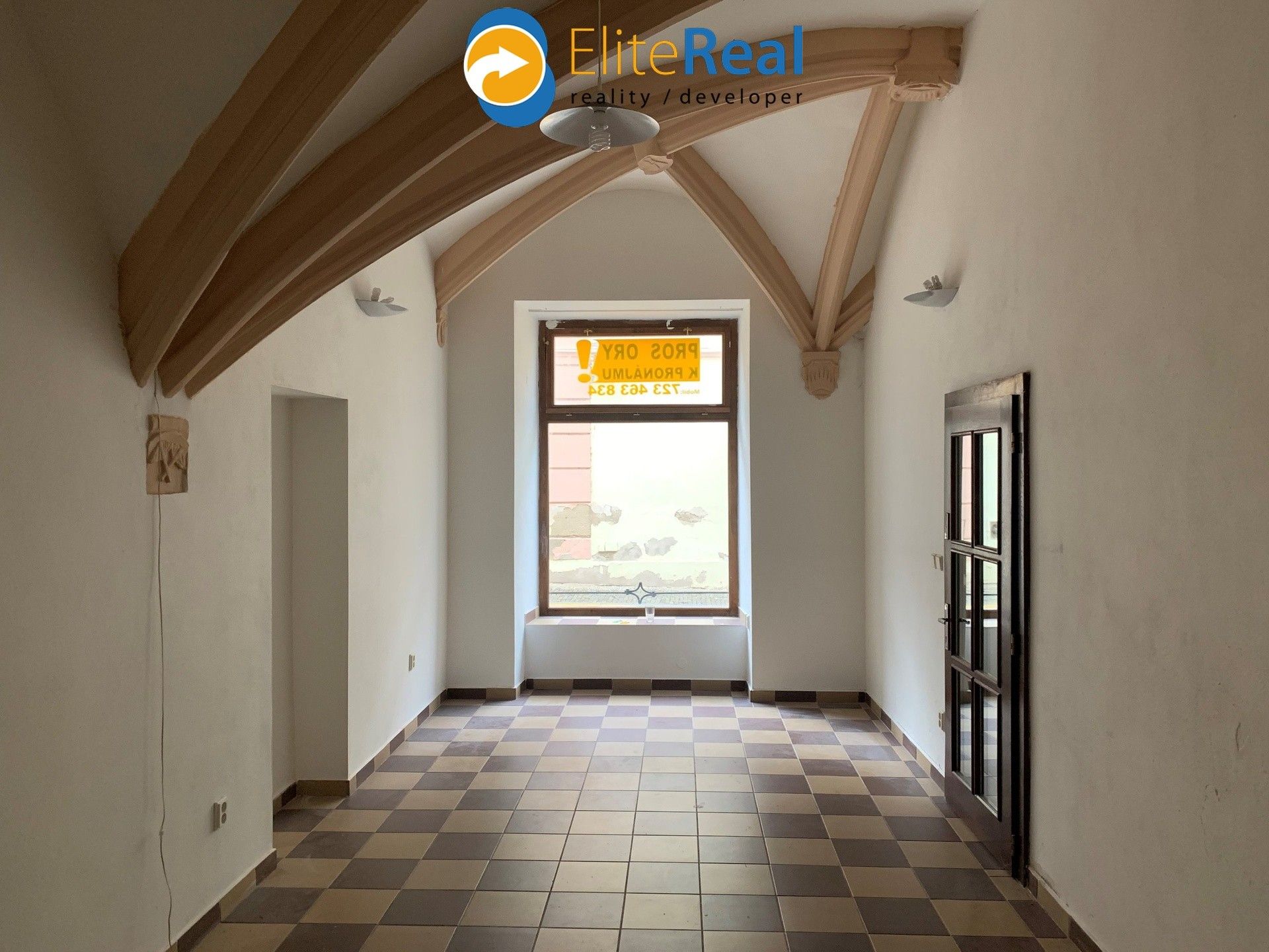 Pronájem obchodní prostory - Poděbradova, Litovel, 27 m²