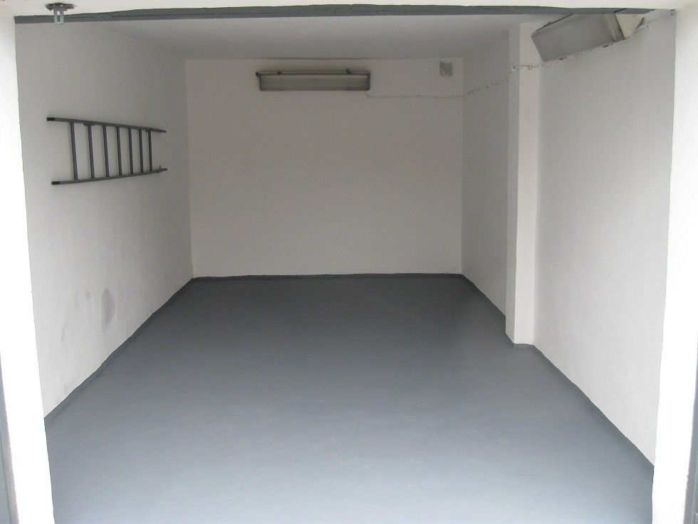 Garáže, Ostrava, 710 00