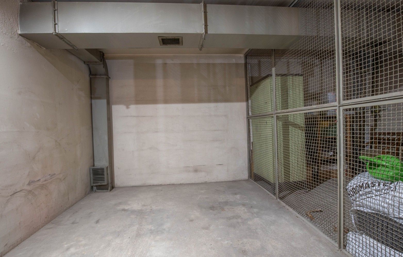 Prodej ostatní - Praha - Vokovice, okres Praha 6, Hlavní město Praha, 16 m² - 5