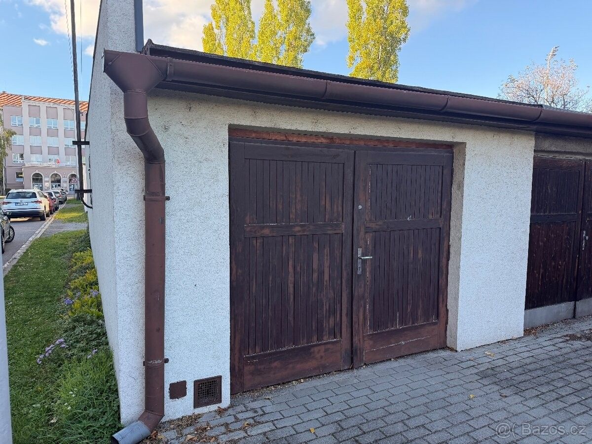 Garáže, Ostrava, 711 00 - 1