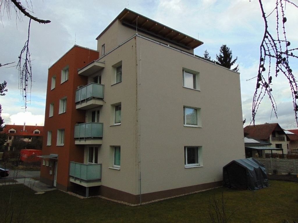 3+1, Kmochova 942, Hostivice, 64 m²