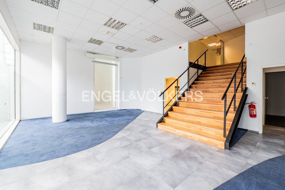 Obchodní prostory · 290 m² · Hvězdova 1689, Praha Nusle - 3