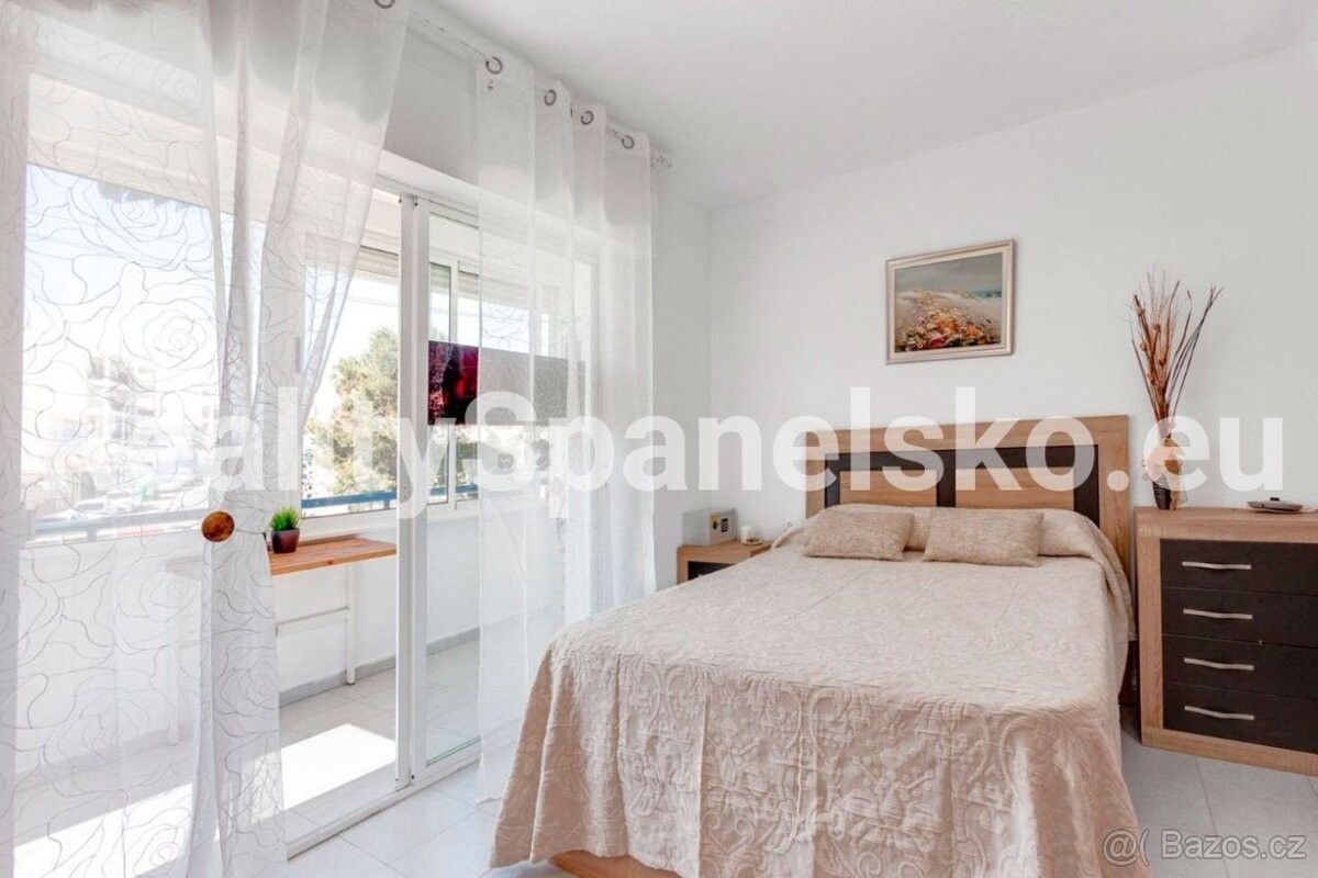 Byty, 987 66, Zahraničí