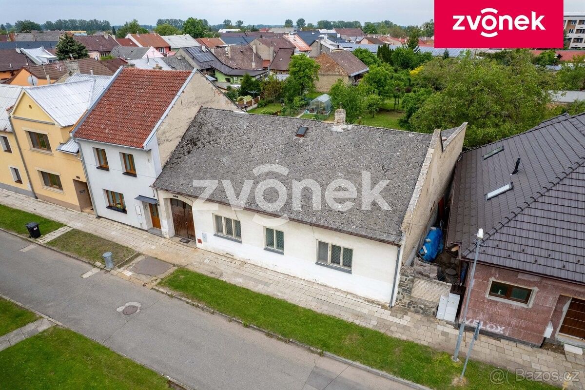 Prodej rodinný dům - Hulín, 768 24
