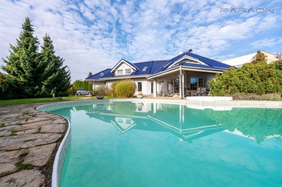 Rodinný dům · 454 m² · V Hranicích, Dolní Břežany - 4