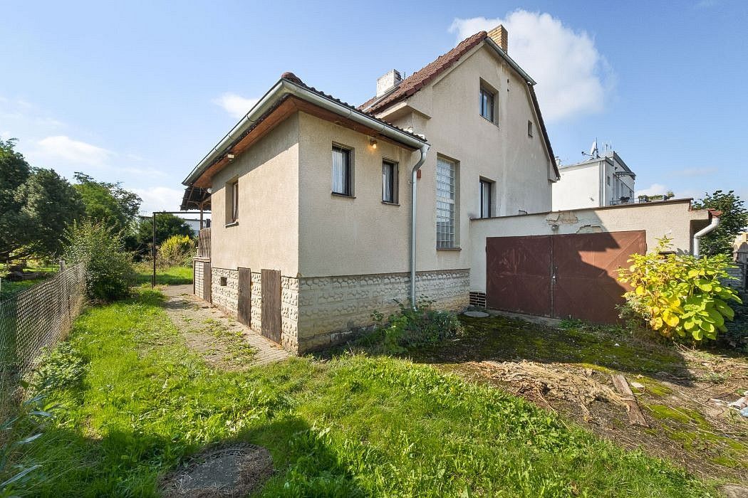 Prodej rodinný dům - Praha - Běchovice, okres Praha 21, Hlavní město Praha, 196 m² - 2