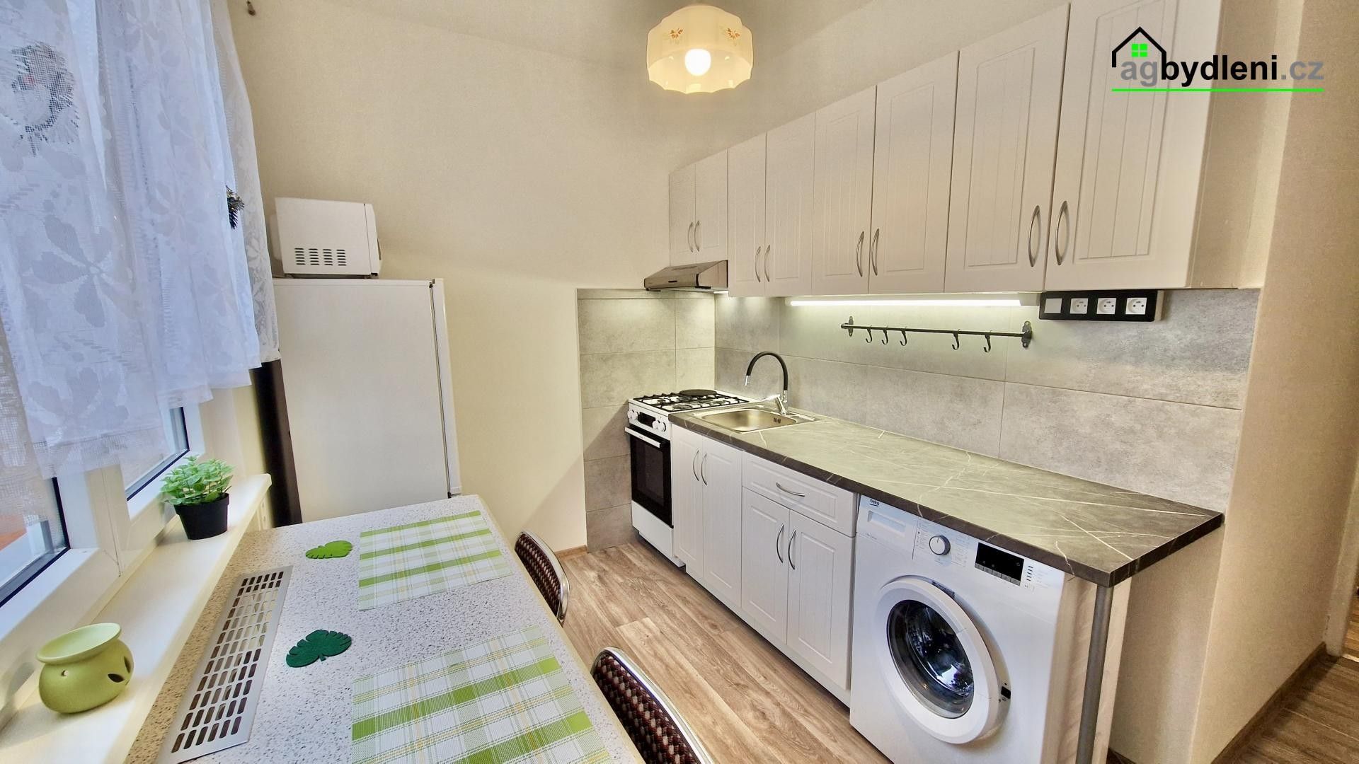 2+1, Na Petřinách, Praha, 52 m²