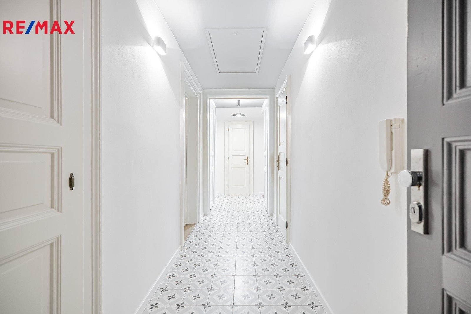 Pronájem byt 3+kk - Šmeralova 130, Praha, 70 m²