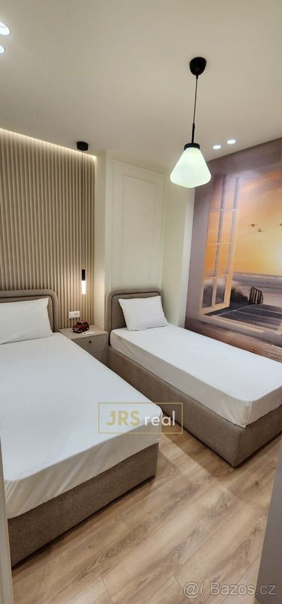 Prodej byt - 987 66, Zahraničí