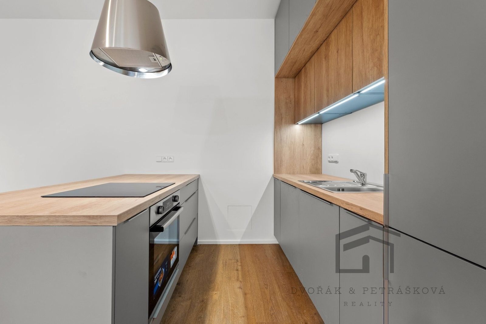 Pronájem byt 3+kk - Sokolovská, Praha, 64 m²