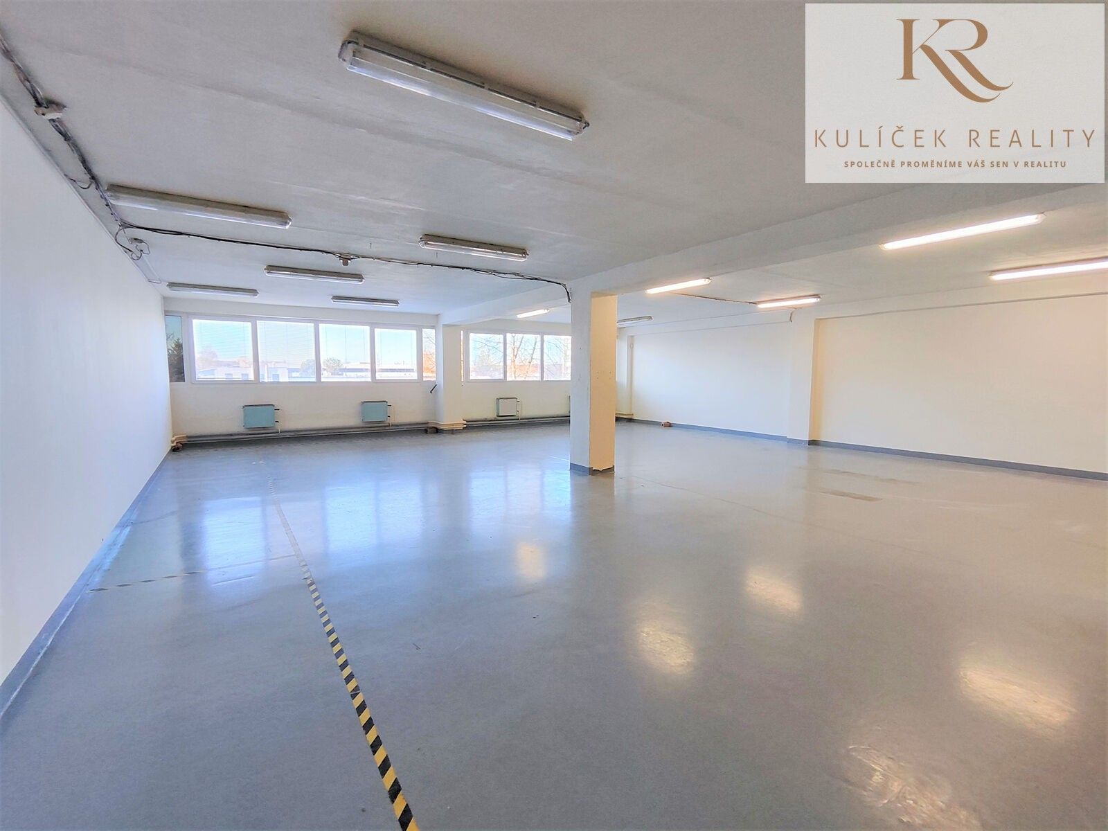 Sklady, Ve žlíbku, Praha, 223 m²