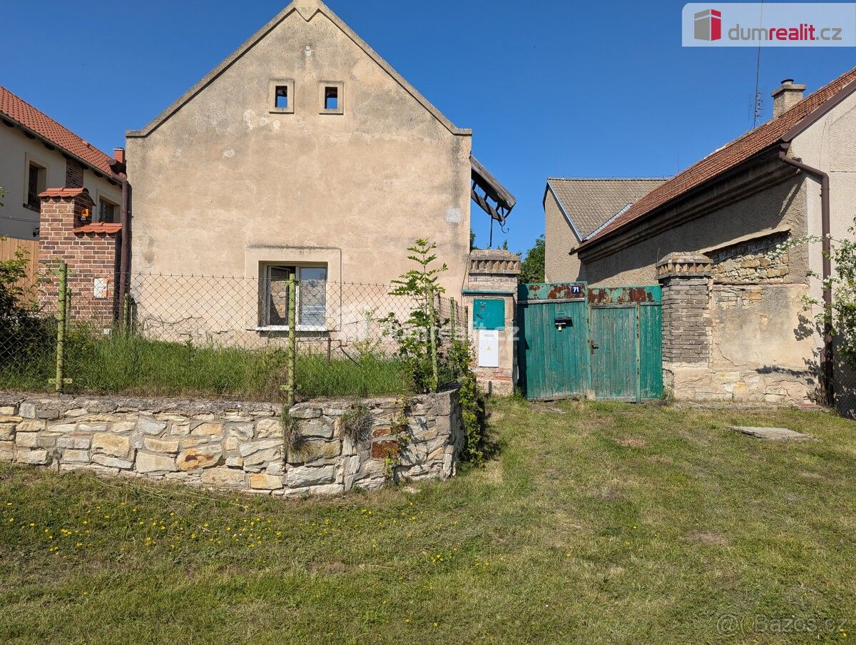 Pozemky pro bydlení, Bitozeves, 440 01