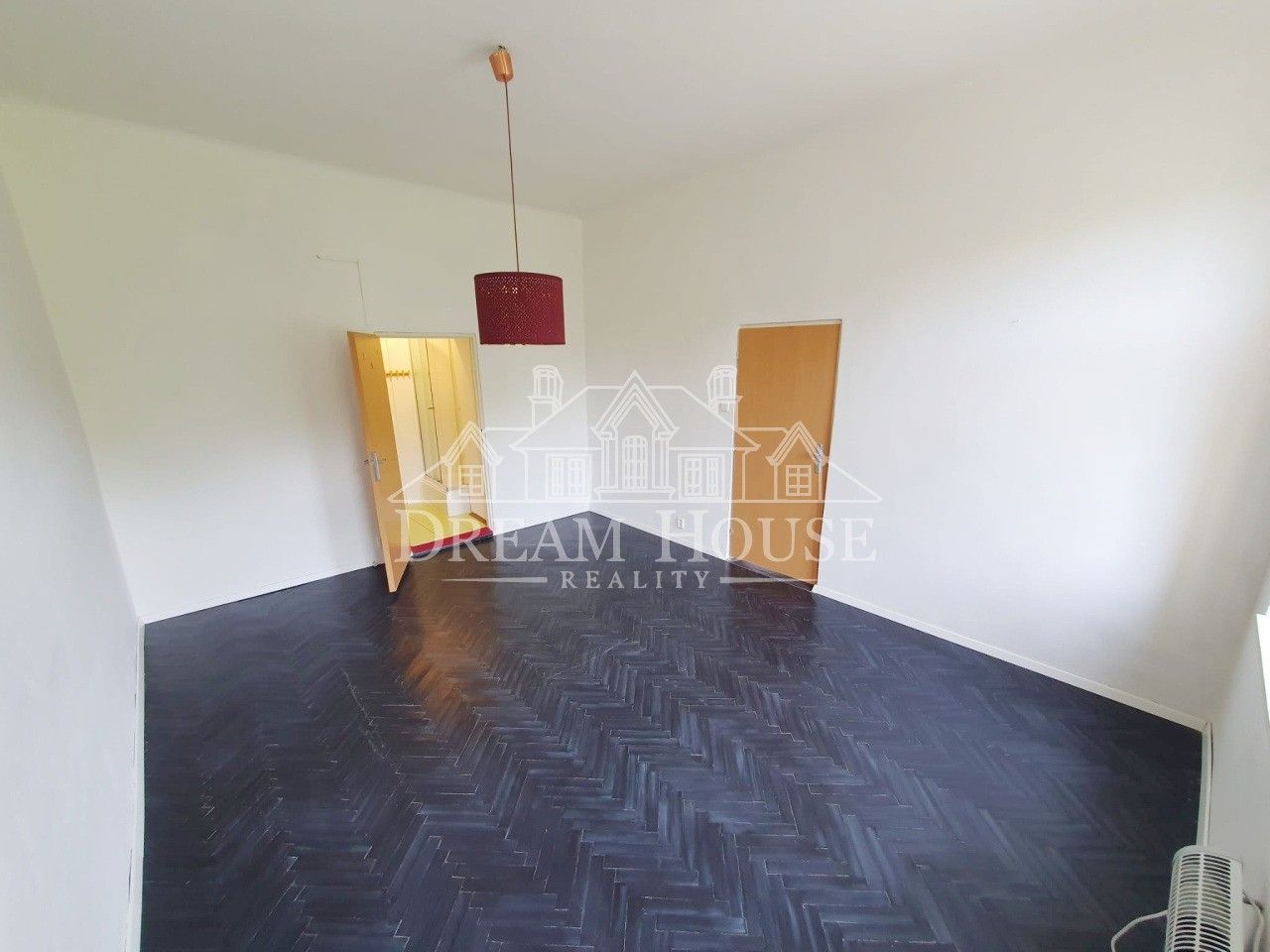 Byt 2+kk · 40 m² · Lumírova, Praha - 4