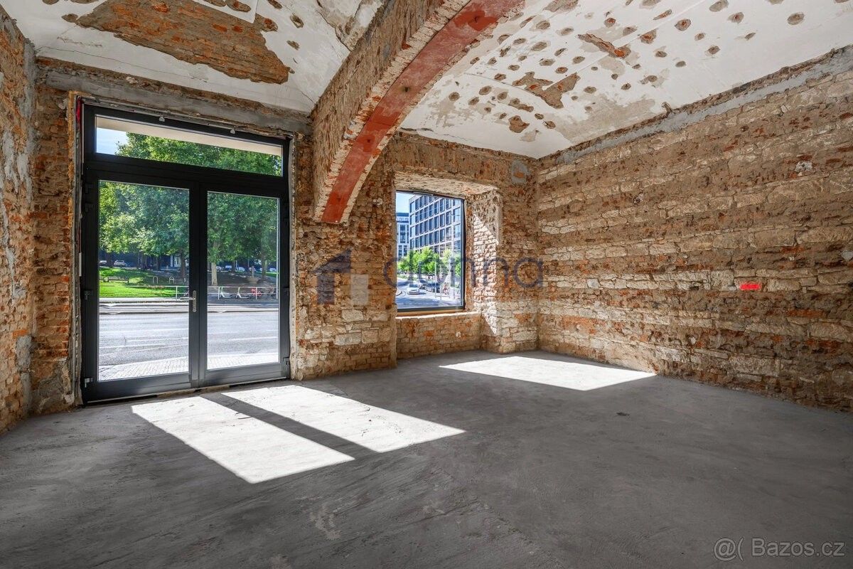 Restaurace, Praha, 130 00