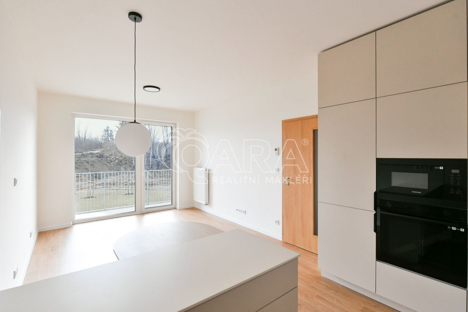 3+kk, 102. pluku , Benešov, 73 m² - 1