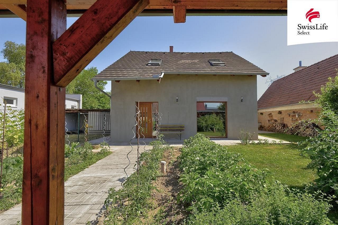 Rodinné domy, Suchohrdly, okres Znojmo, Jihomoravský kraj, 146 m² - 1