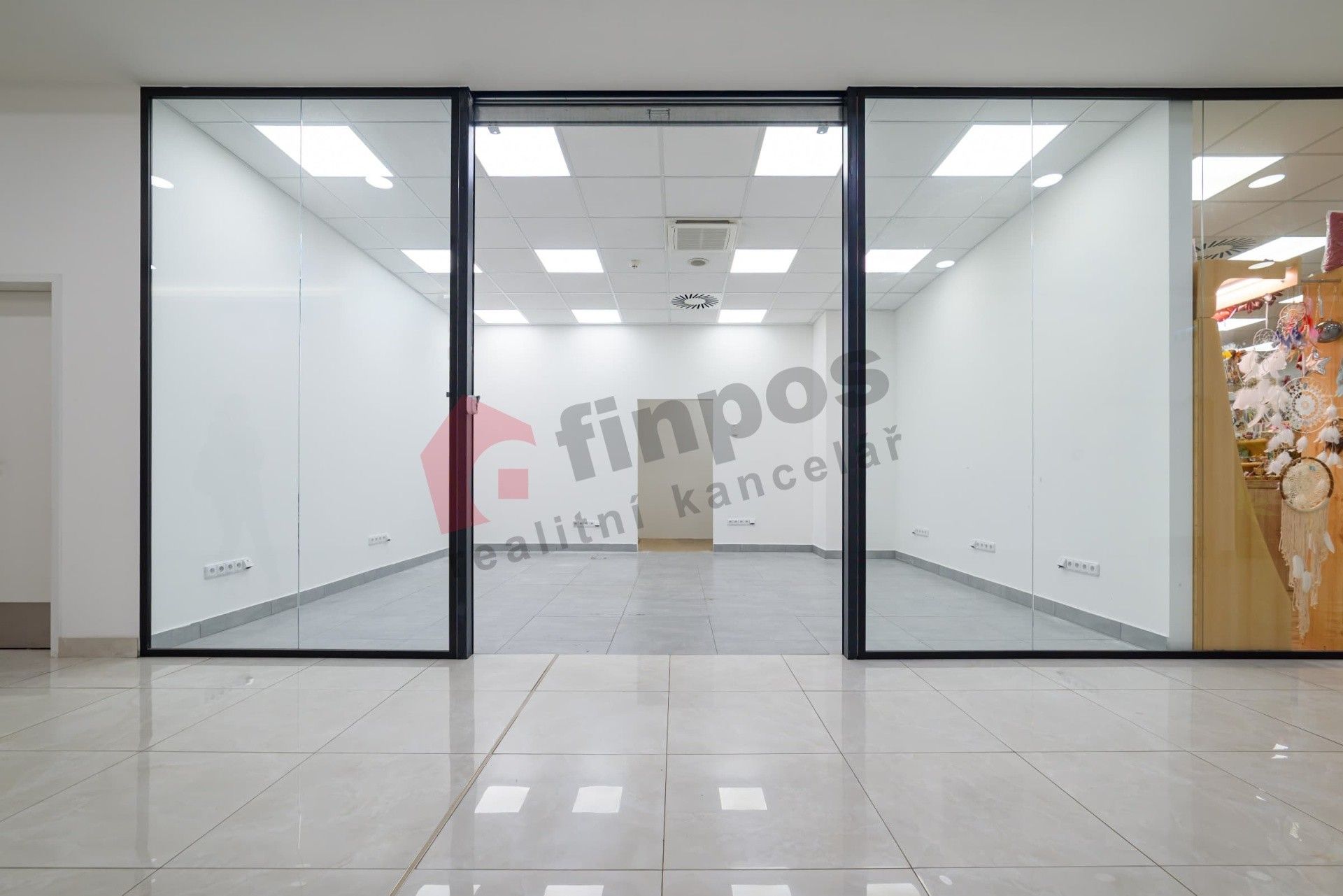 Pronájem obchodní prostory - 9. května, Tábor, 34 m²