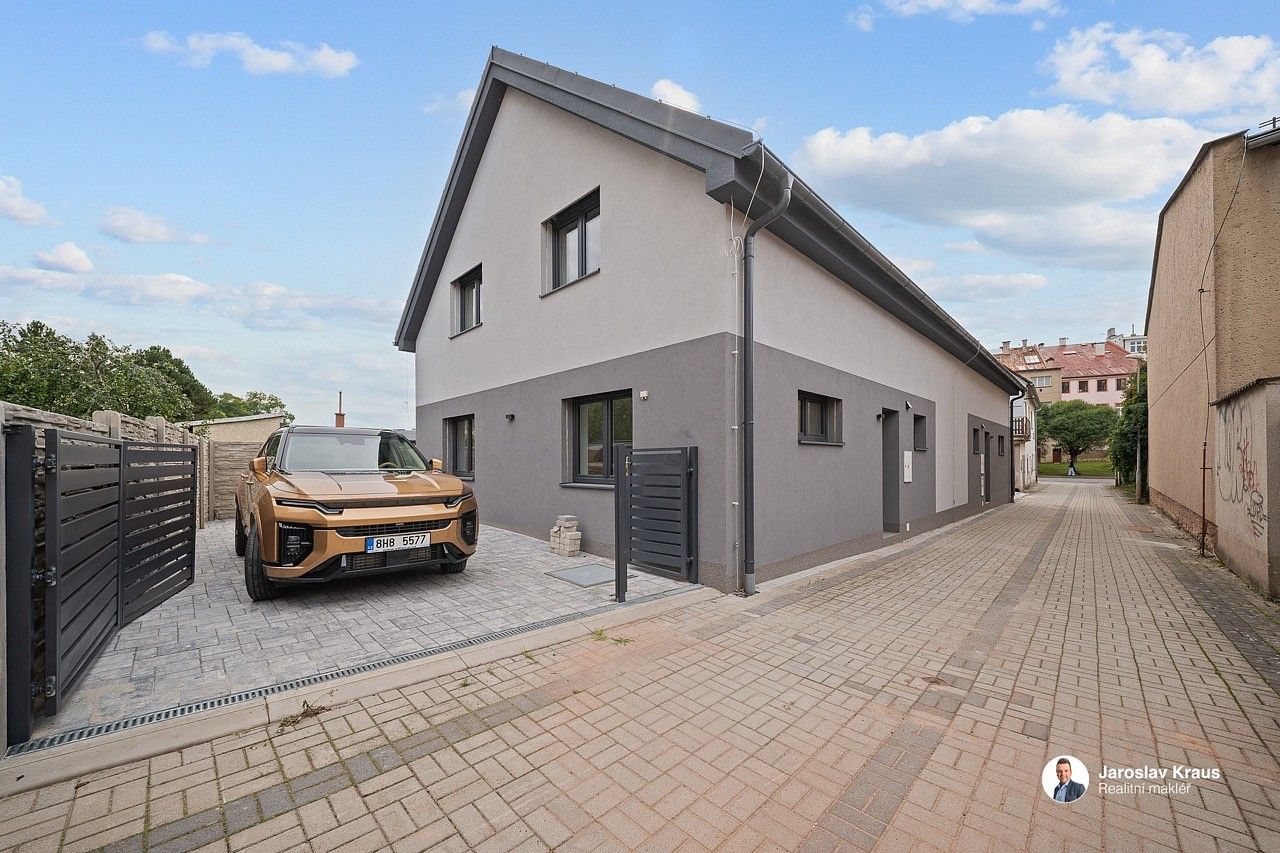 Rodinné domy, Tovární, Nová Paka, okres Jičín, 134 m² - 1