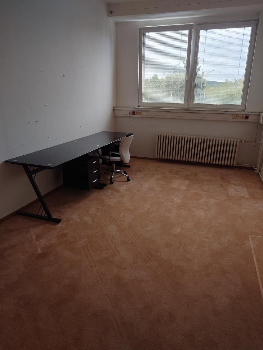 Pronájem byt - Praha, 156 00