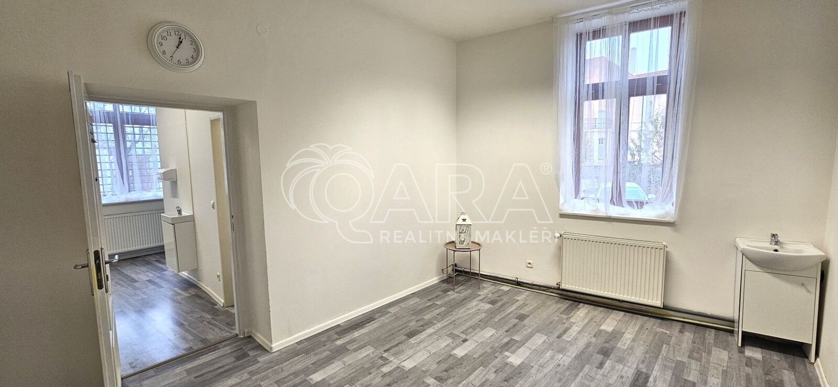 Obchodní prostory, Plzeňská 91, Králův Dvůr, 18 m²