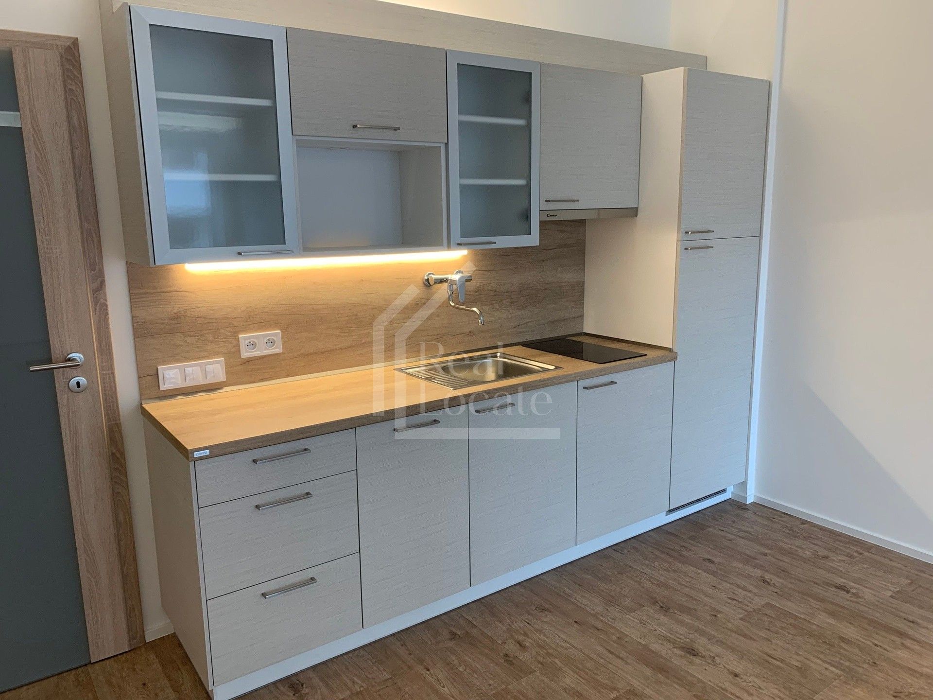 1+kk, Pod soutratím, Praha Vršovice, 37 m² - 2