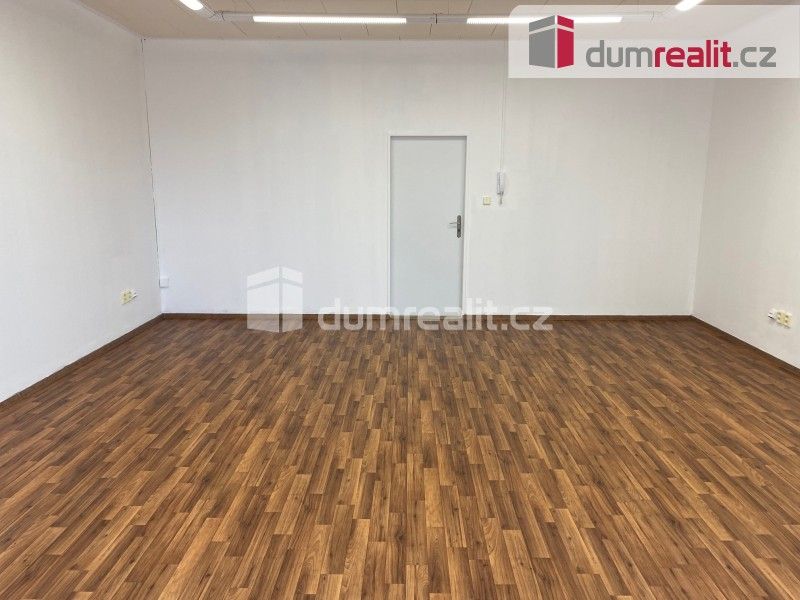 Kanceláře, náměstí T. G. Masaryka, Břeclav, 38 m² - 2