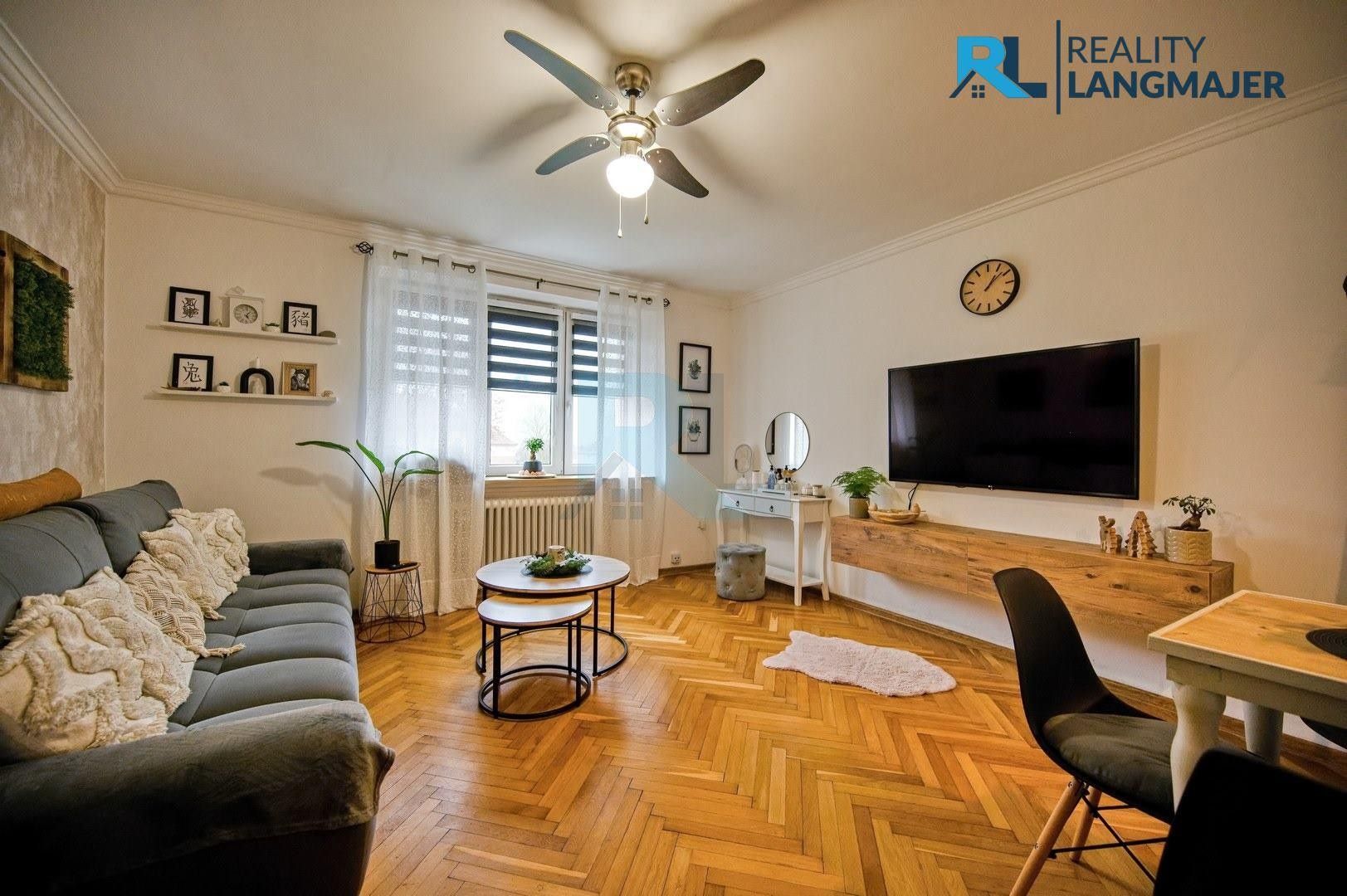 Prodej byt 3+1 - 1. máje, Vejprnice, 74 m²