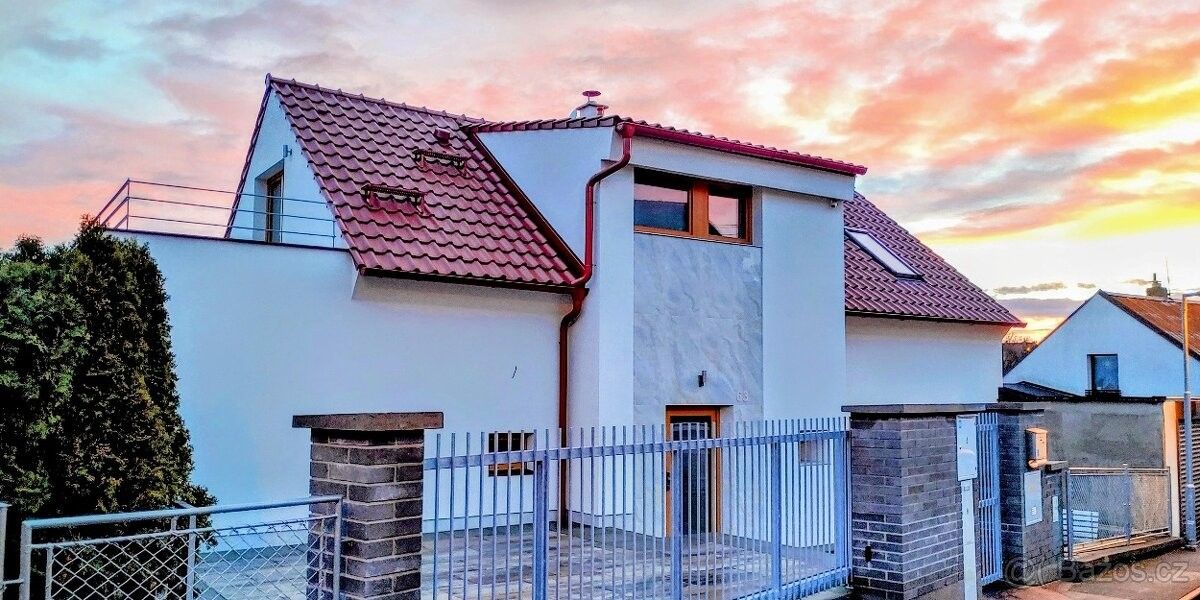 Rodinné domy, Třebotov, 252 26