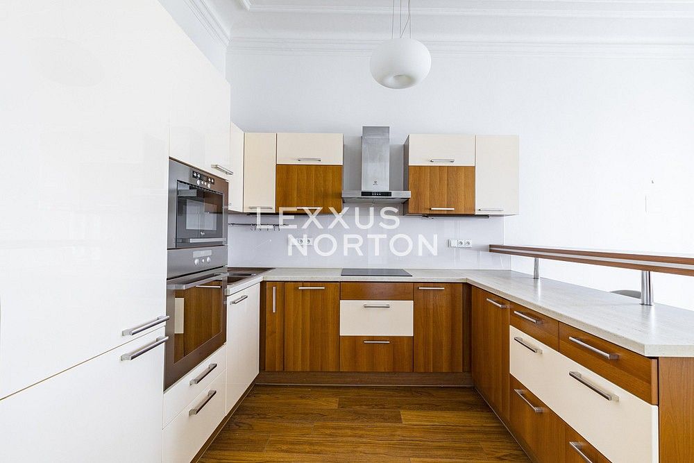 4+1, Zborovská, Praha 5 - Malá Strana, 154 m² - 2