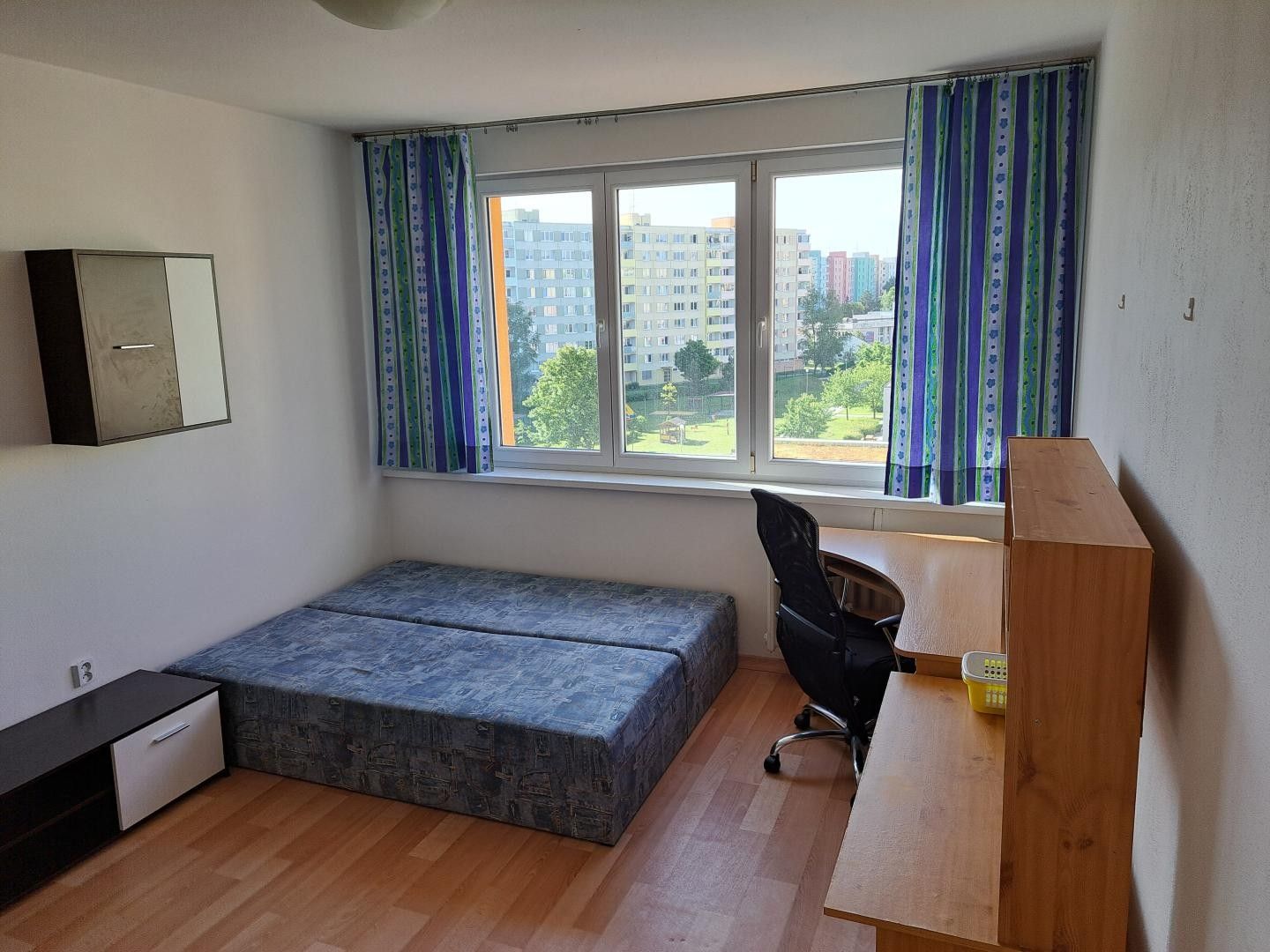 4+1, K. Štěcha 1200, České Budějovice 2, 80 m² - 1