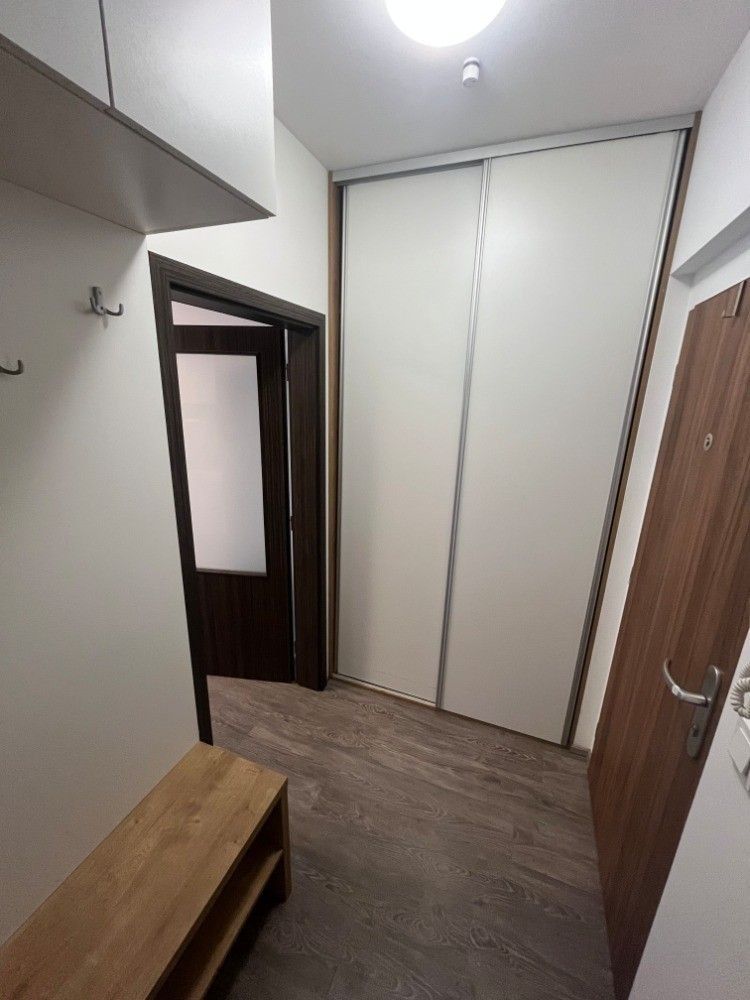 1+kk, Za černým mostem, Praha - Hloubětín, 31 m² - 2
