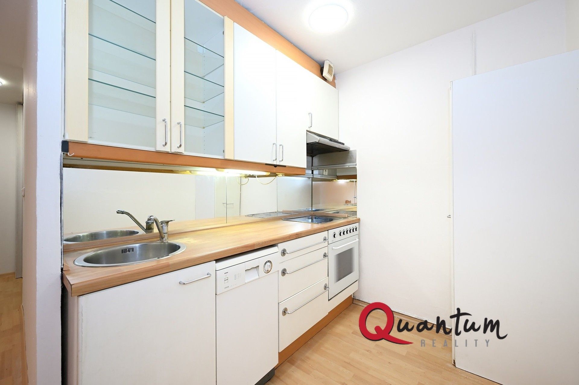 Pronájem byt 2+kk - U zeleného ptáka, Praha, 45 m²