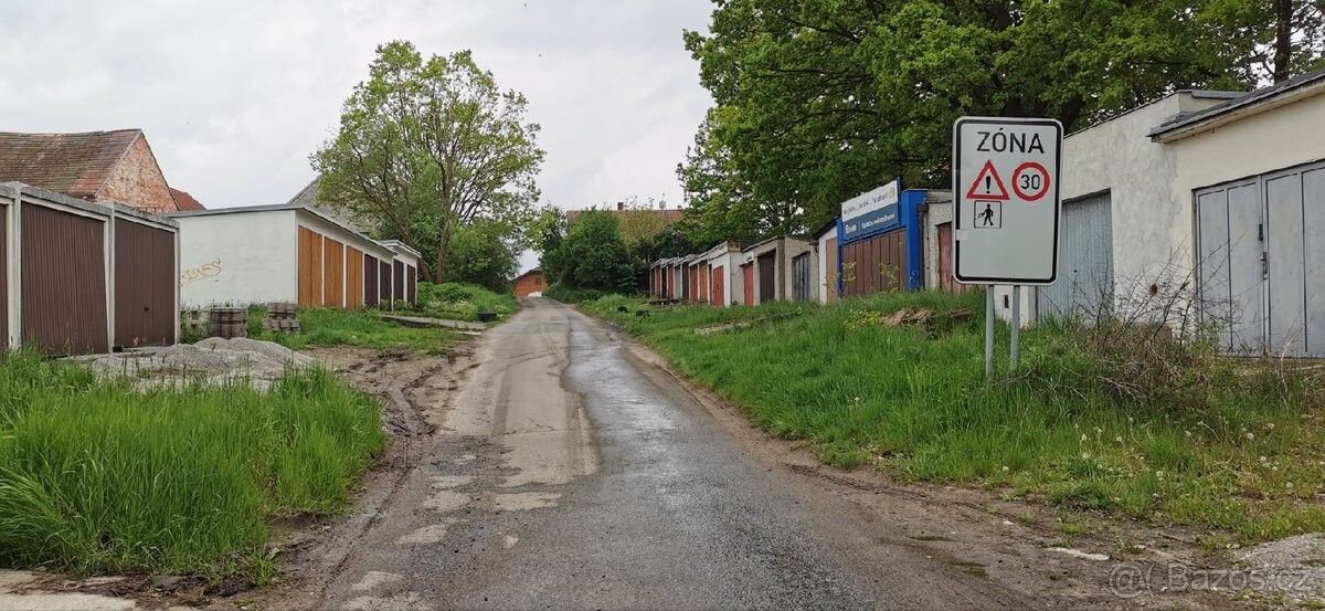 Garáže, 370 12, České Budějovice - 1