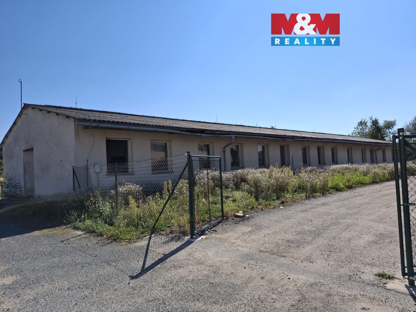 Sklady, Vazačka, Bělá pod Bezdězem, 200 m²