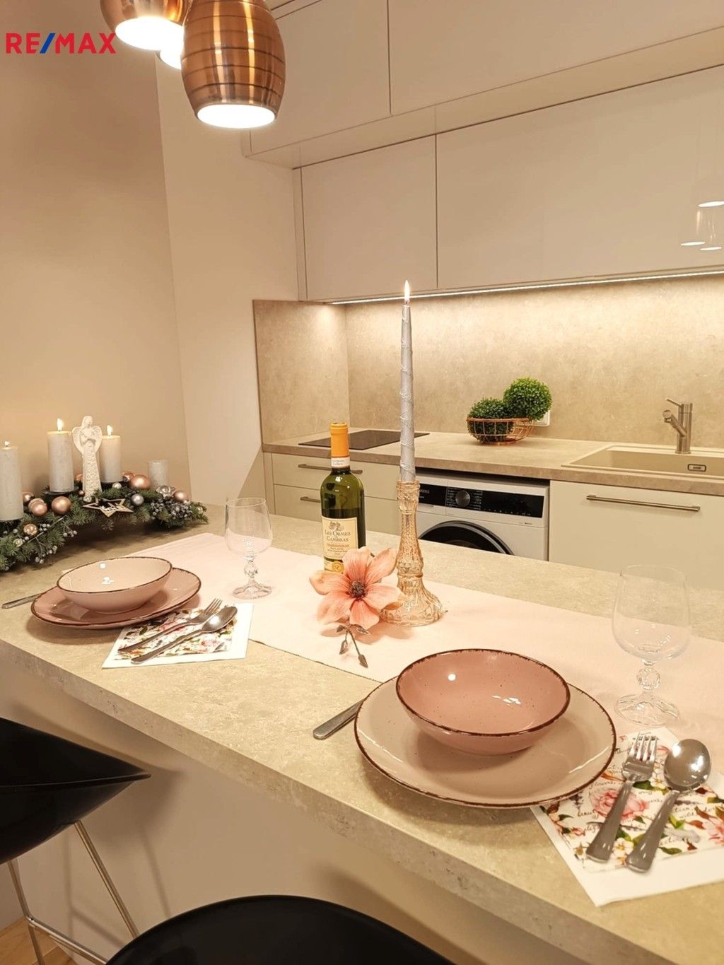 1+kk, Altajská, Praha, 40 m²