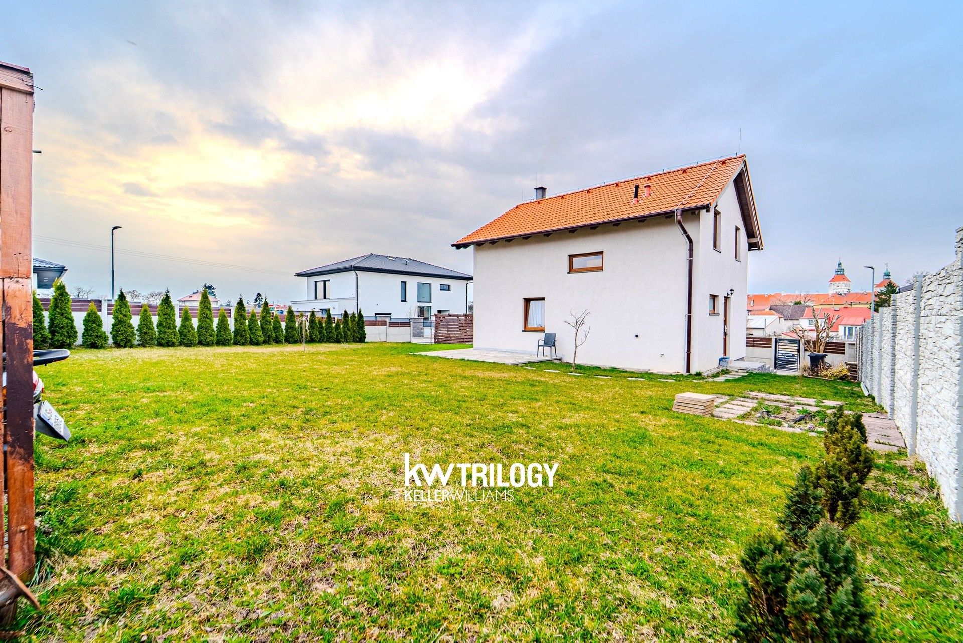 Dům – Smečno, okres Kladno – pohled 3