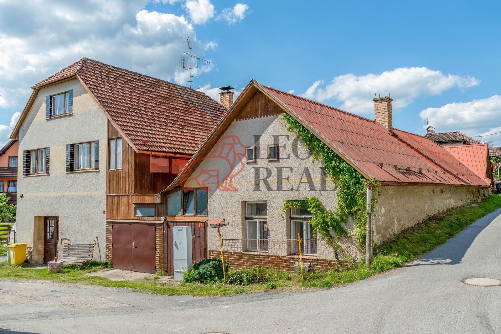 Rodinné domy, Kojčice, 390 m²