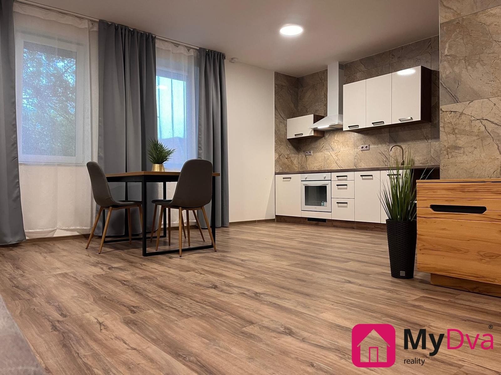 Pronájem byt 2+kk - Vesce, Moravské Budějovice, 62 m² - 2
