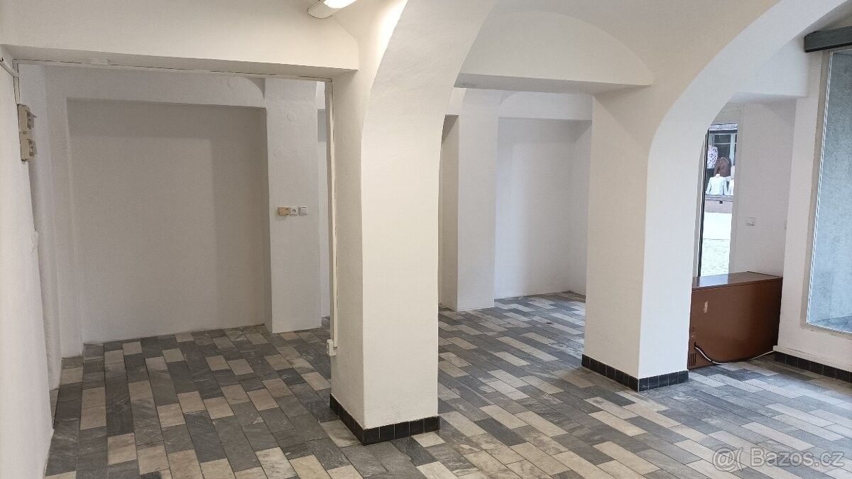Pronájem obchodní prostory - Polička, 572 01