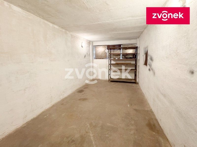 Pronájem garáž - Dřevnická, Zlín, 16 m²