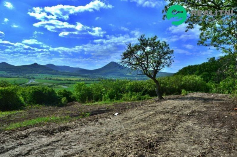 Zahrada · 1 600 m² · Oparno, Velemín - 3