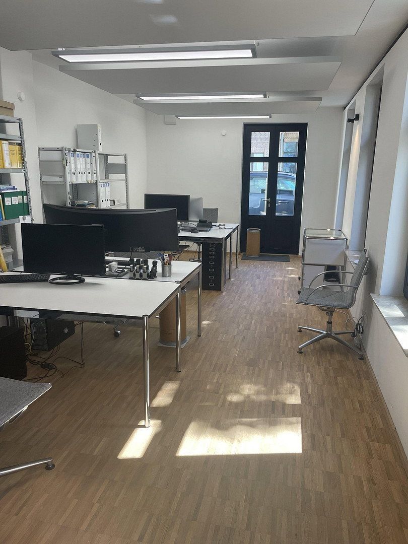Pronájem kancelář - Hamburg Nienstedten Hamburg 22609, 80 m² - 5