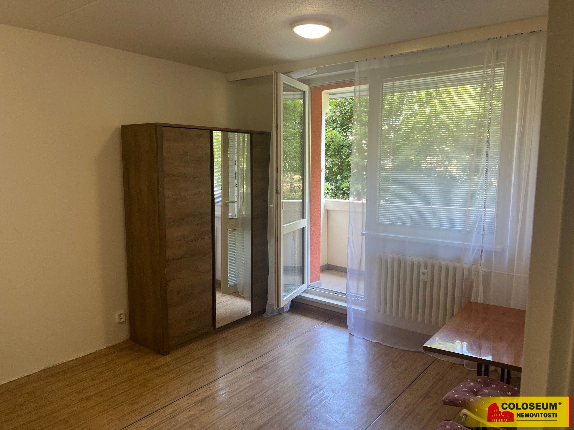 Pronájem byt 1+1 - Znojmo, 33 m²