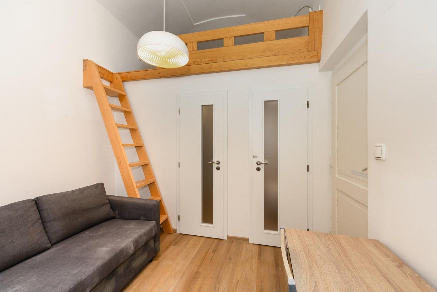 Komerční nemovitost · 29 m² · Praha - Smíchov, okres Praha 5, Hlavní město Praha - 3