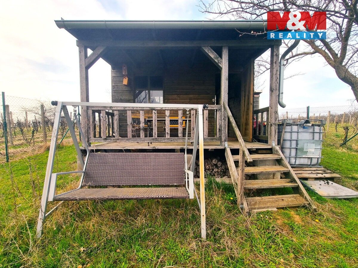 Prodej pozemek pro bydlení - Starý Poddvorov, 696 16