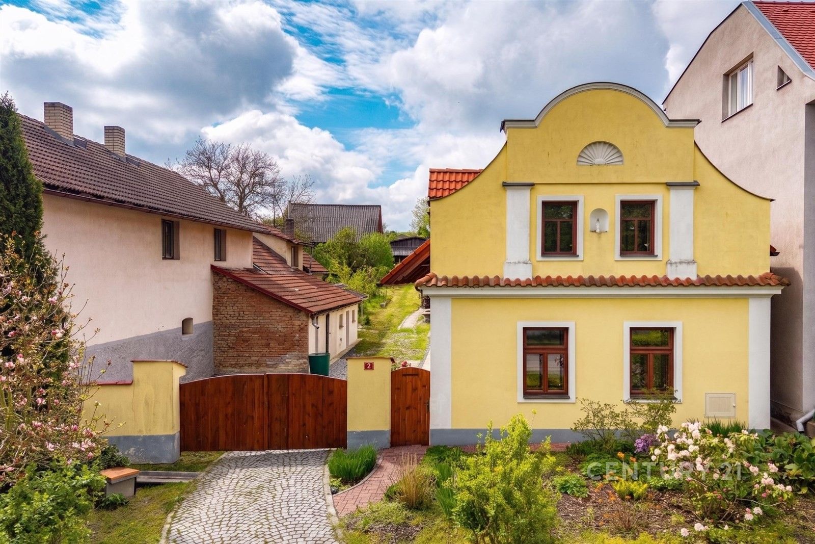 Rodinné domy, Náves 3, Hrusice, 245 m² - 1