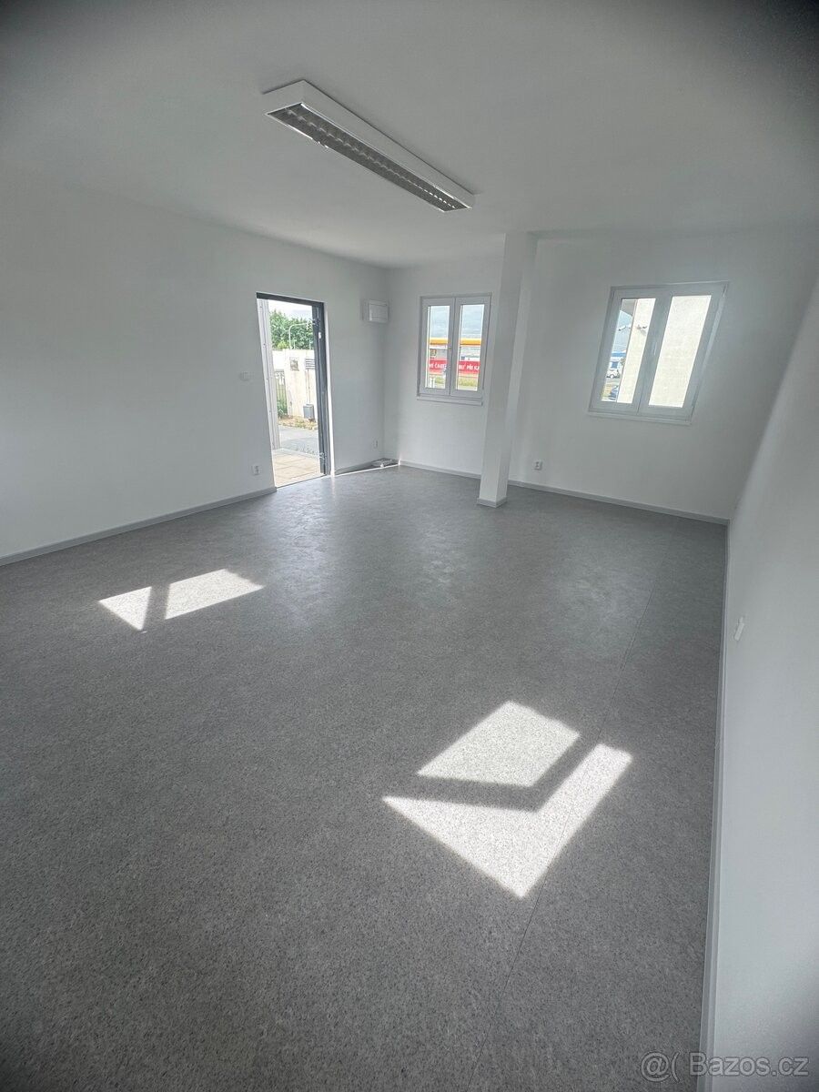 Pronájem kancelář - Praha, 108 00